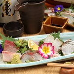 Yutori Izakaya Utage - おまかせ鮮魚盛り合わせ５種