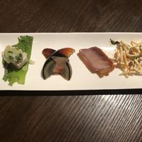 中国飯店 紫玉蘭 - 前菜4種:蒸し鶏、ピータン、はちみつチャーシュー、干し豆腐和え物
