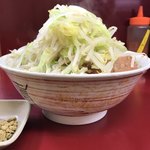 Ramen Jirou - 【2018.1.11】小ラーメン¥700ヤサイ増しの横顔。