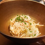 エクアトゥール - フカひれ、香住の蟹のカッペリーニ