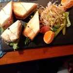 Tea House SAKURA - 自家製ベーコンのサンドイッチ