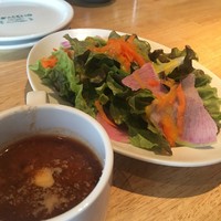 アダッキオ - ランチサラダとスープ  共に180円 安！