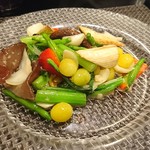 SEN YO - 季節野菜の岩塩炒め