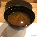 すし処 睦月 - 赤出汁