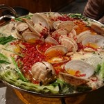 元祖台湾もつ鍋仁 - あさりトッピング