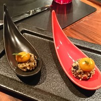 ラトリエ ドゥ ジョエル・ロブション - 黒ごまとキヌア 中にはポテトが♪