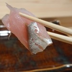 寿司割烹 魚紋 - 鯵。