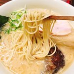 らーめん 会 神戸本店 - 麺のアップです。（2018.1 byジプシーくん）