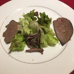 オステルリー・スズキ - 鹿のレバーとハツのサラダ