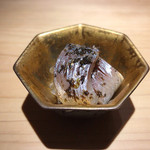 銀座 盡 - 兵庫県沼島の鯵、京都の千鳥酢、藻塩、アオサ