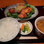 Torikou - 油淋鶏定食（揚げ鶏のネギソース）豆腐付 880円（税込）