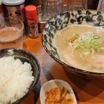 Ramenyagorou - 弥五郎ラーメン ライス