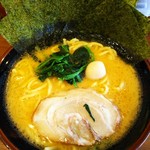 Kitamiya - ラーメン並 醤油＋海苔増し。￥680＋￥50