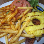 The Local @ HNL - 2017年の｢アロハ･チキン･サンドイッチ｣＄15.00