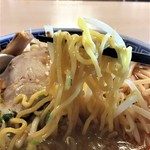 UMEIYA - 越後辛味噌ラーメン麺リフト