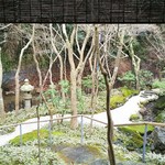 かふぇ楊梅亭 - 滑川を臨みます