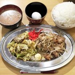 定食酒場食堂 - 日替わり定食 288円