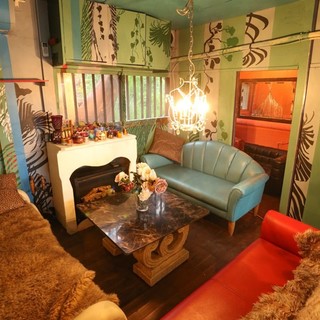 １Fテラス・室内・ソファ半個室、色んなタイプのお席が選べます