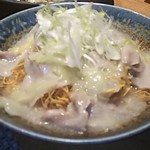 個室居酒屋 泳ぎイカ×もつ鍋 九州料理 弁慶 - 【〆もの】野菜たっぷりの白湯スープを使った九州風皿うどん(2018.01.17)