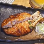 個室居酒屋 泳ぎイカ×もつ鍋 九州料理 弁慶 - 【炉端焼き】鹿児島と言えば！炉端で炙った薩摩揚げ(2018.01.17)
