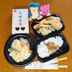 Washoku Sato - 天丼￥645 天ぷら弁当￥861 夫婦善哉￥648