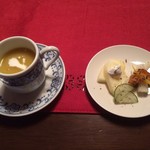 チャイハナ海花 - ダルのスープ、ピクルス