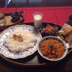 チャイハナ海花 - ダルのカレー、サモサ