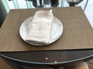 LOBBY LOUNGE -
