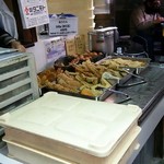 讃岐うどん がもう - 天ぷらも豊富です