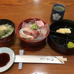 生麦 - ★本日のおすすめ定食！ ブリ丼（800円）★