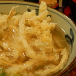 まことうどん - ふんわり一塊の細切りごぼう天