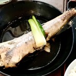 一力 - 日替わり定食850円の煮魚…タラ