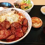 Oishii Onikuno Mise Yamano - イチボ切り落とし丼御膳、肉増し、全卵トッピング