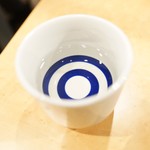 ホルモンと日本酒 ホルモン屋かねちゃん - しぼりたて