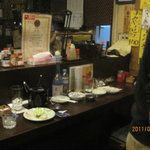 すみや - カウンター席から