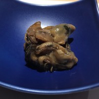 鮨 弁慶 海 - 日本酒必須。牡蠣の時雨煮