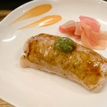 コバチ - 名物！芳寿豚ロースの炙り寿司