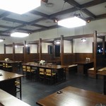 骨付鳥 一鶴 - 喫煙側