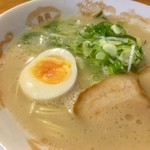 らあめん 彩龍 - ラーメンのアップ〜╰(*´︶`*)╯♡