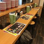 純豚骨ラーメン鶯 - カウンター席