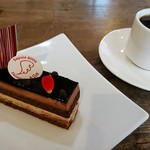 파티스리 엘 - ショコラ・ショコラと珈琲☆