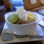 灯 - 三種あいす盛り