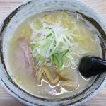 輝々坊主 - 塩ラーメンのアップ