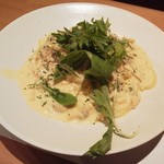 炭焼創作割烹 旬 - アサリのクリーム生パスタ５４０円（税込）