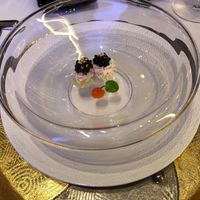 RESTAURANT VITRA NAGOYA - キャビア コンバレゾン(2種類のキャビアの食べ比べ)
