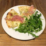 PACE - 生ハムとルーコラ