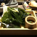 전세키 개별룸 라쿠조우 모리오카 오오도오리점 - 茹で上げ三陸ワカメと冷奴