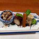 魚作 - なまこ、もずく、からすみ、ふぐのにこごり、干し柿のチーズ挟み、やわらか煮ダコ などなど