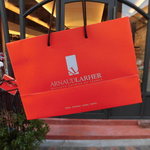 アルノー・ラエール - オサレな紙袋