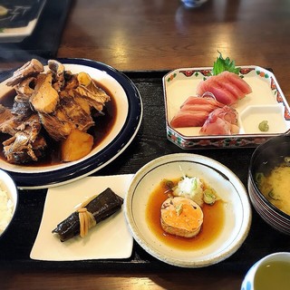 cafe&地魚料理 山源_1